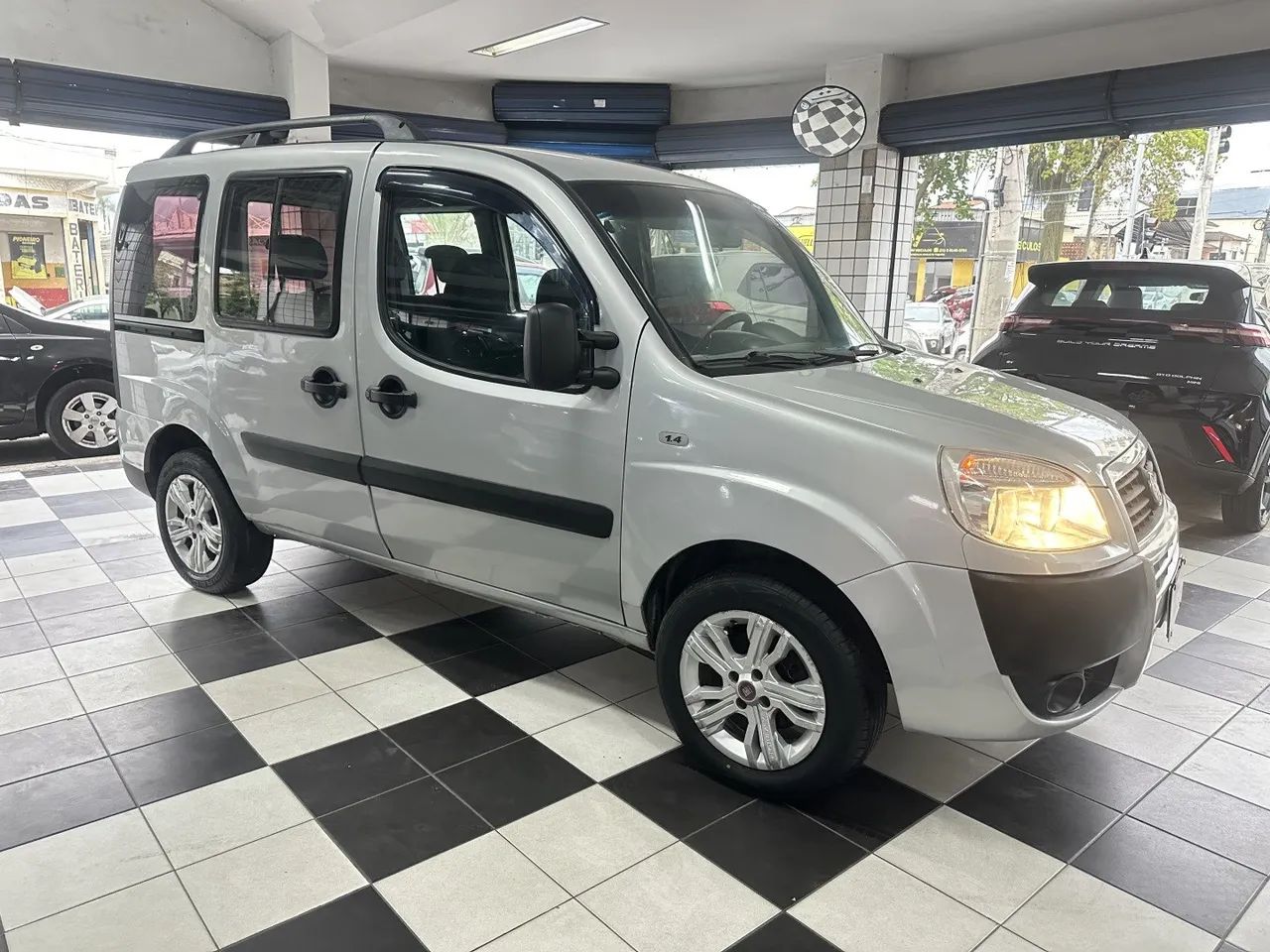 Fiat Doblo Doblo ATTRACTIVE 1.4 Fire Flex 8V 5p 2015