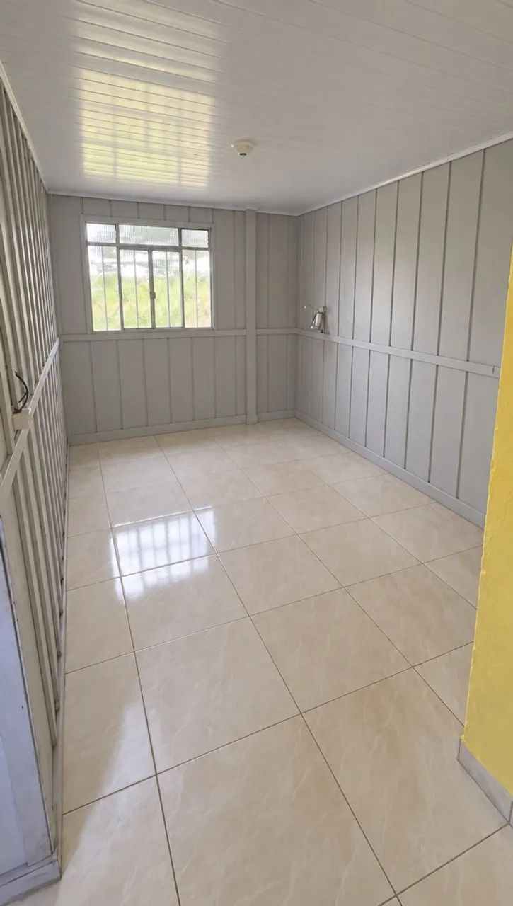 Alugo casa 
