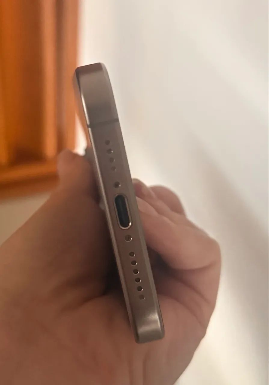 IPhone 15 pro max  - Foto 4
