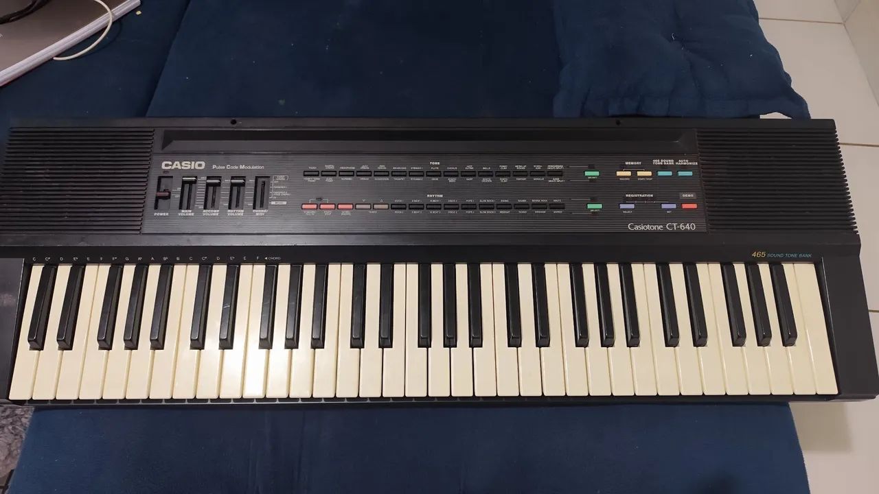 Teclado Casio Casiotone CT-640  COM DEFEITO! NÃO ENVIO! APENAS ENTREGO PRESENCIALMENTE!