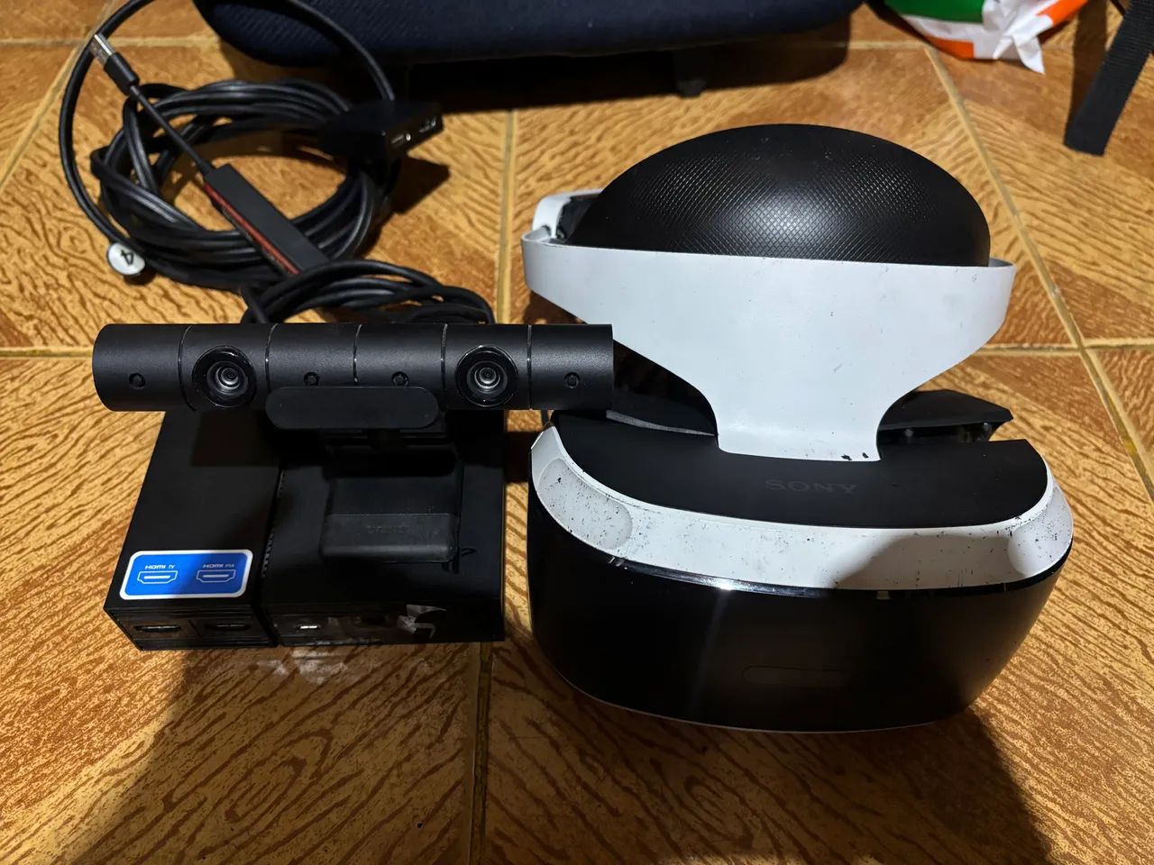 PlayStation VR PS4 (Compatível com PS5) + Câmera + VR Gun + Jogos