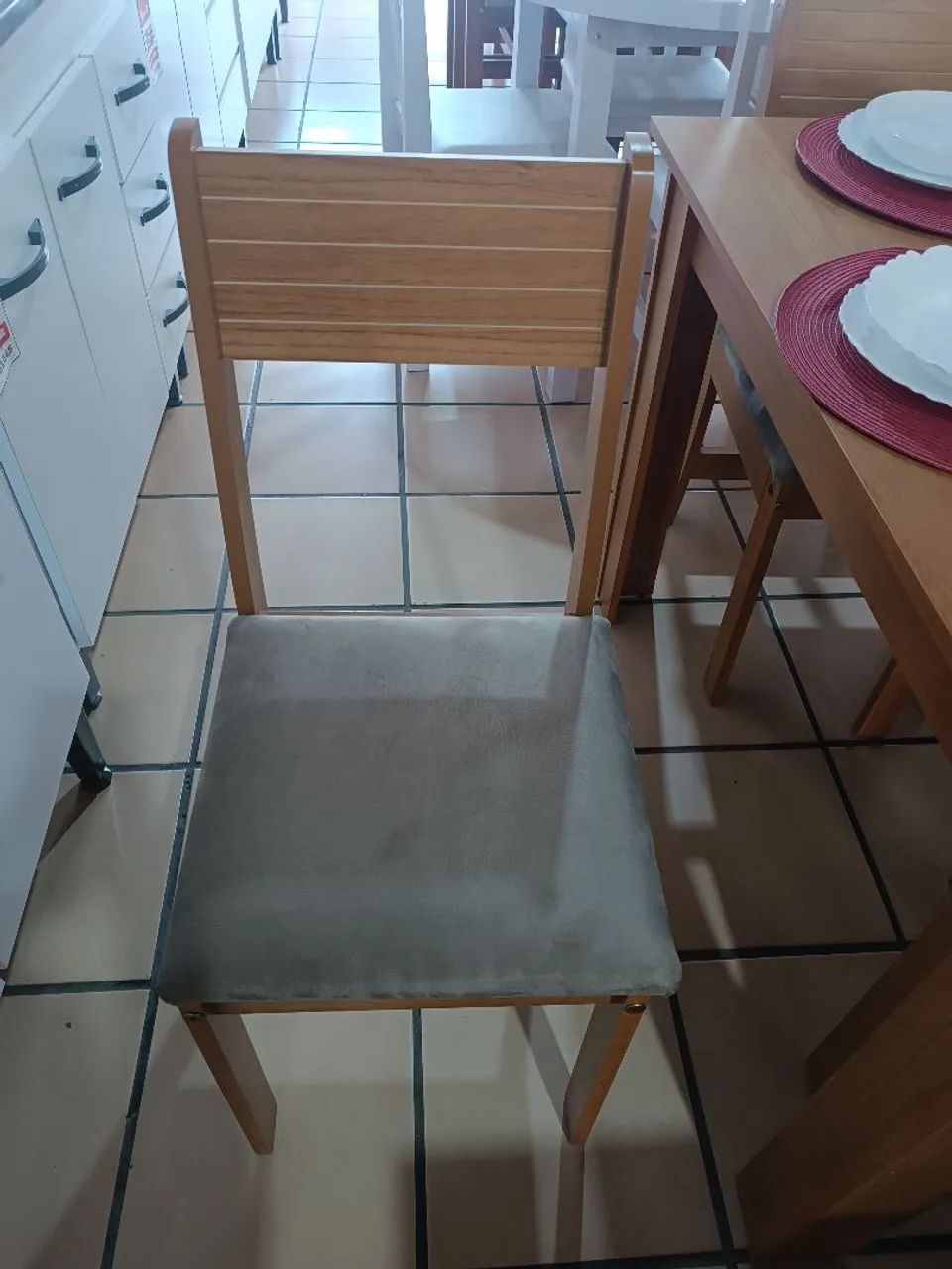 Mesa de Jantar com 4 Cadeiras(Novo) - Foto 3