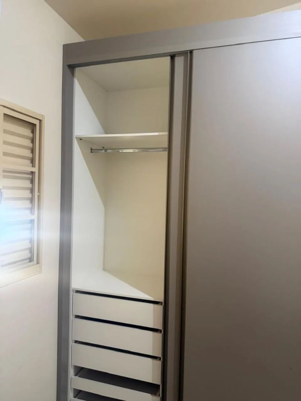 Guarda roupas  - Foto 3