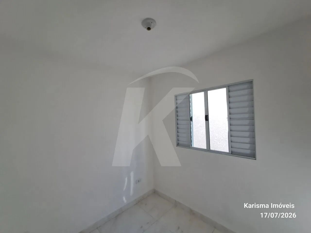 Casa em condomínio com 2 quartos, sala, cozinha, banheiro e área de serviço - Foto 2