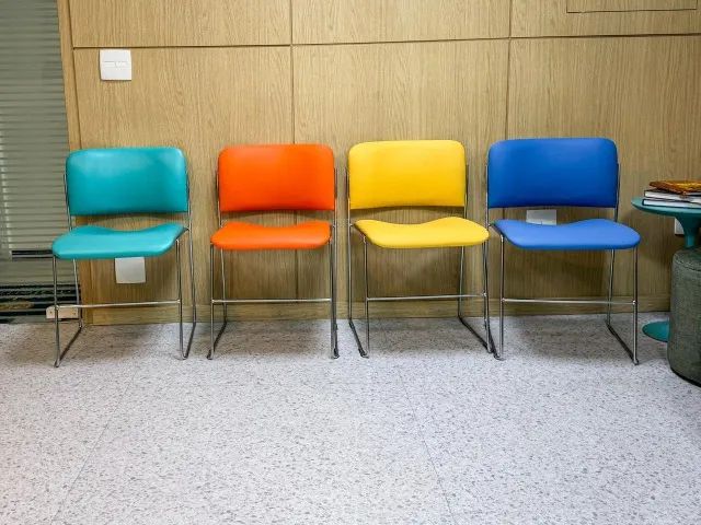 VENDE-SE ? 32 CADEIRAS A40 - Foto 3