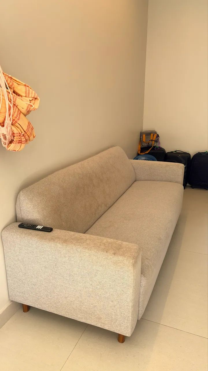 Sofá cinza 