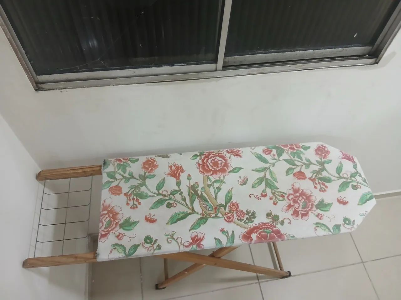 Tábua de passar roupa  - Foto 2