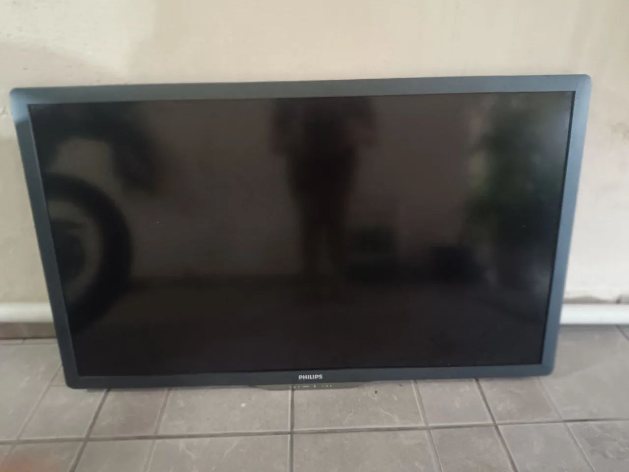 Tv Philips queimada