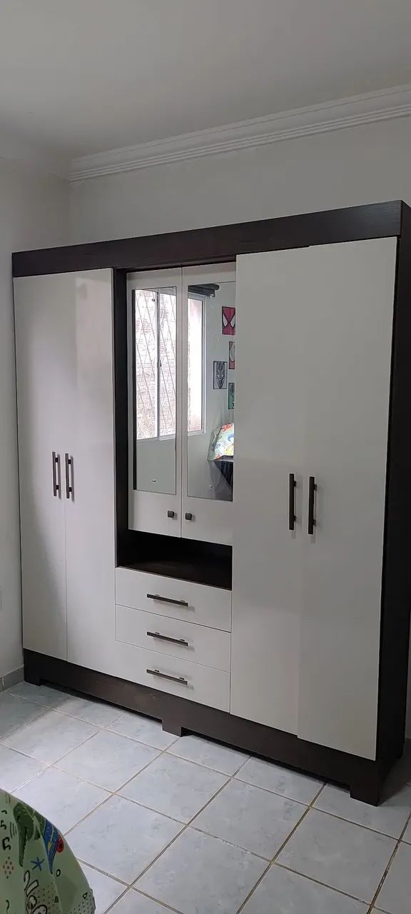Guarda-roupa