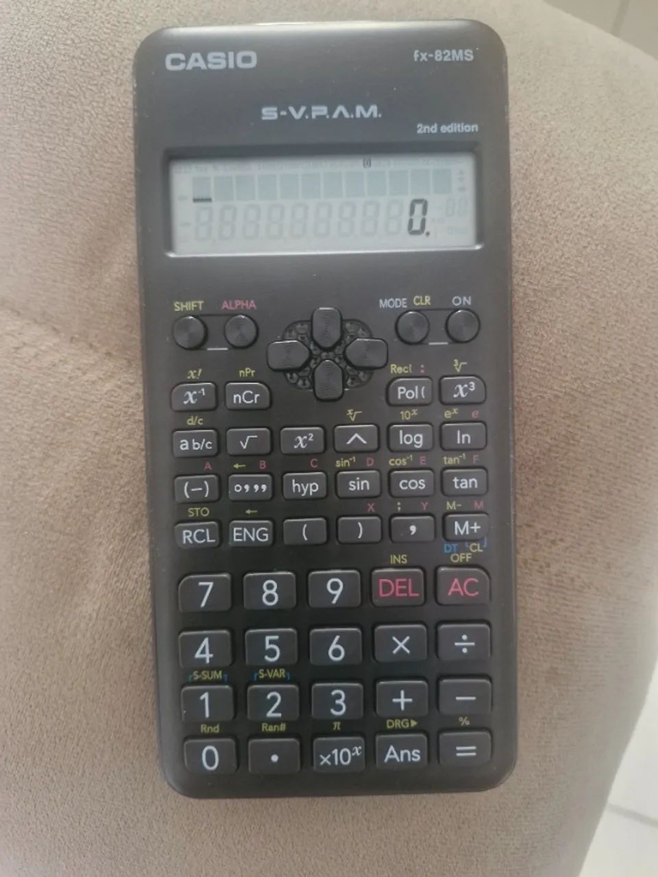 Calculadora Casio fx-82 MS