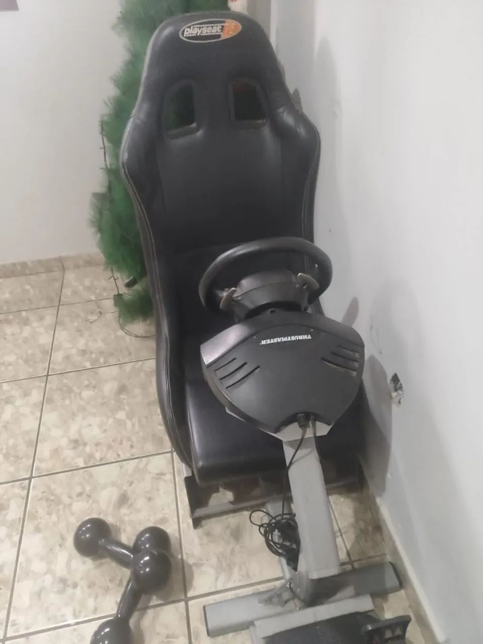 Cockpit Simulador Playseat Evolution + Volante Thrustmaster (Completo) - Foto 2