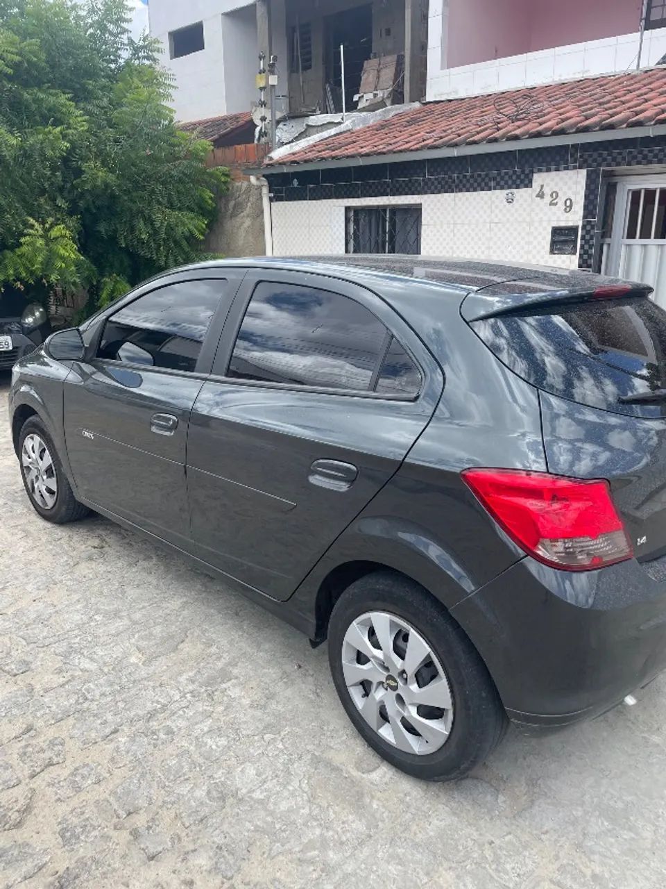 Chevrolet Onix ONIX HATCH LT 1.4 8V FlexPower 5p Mec. 2016