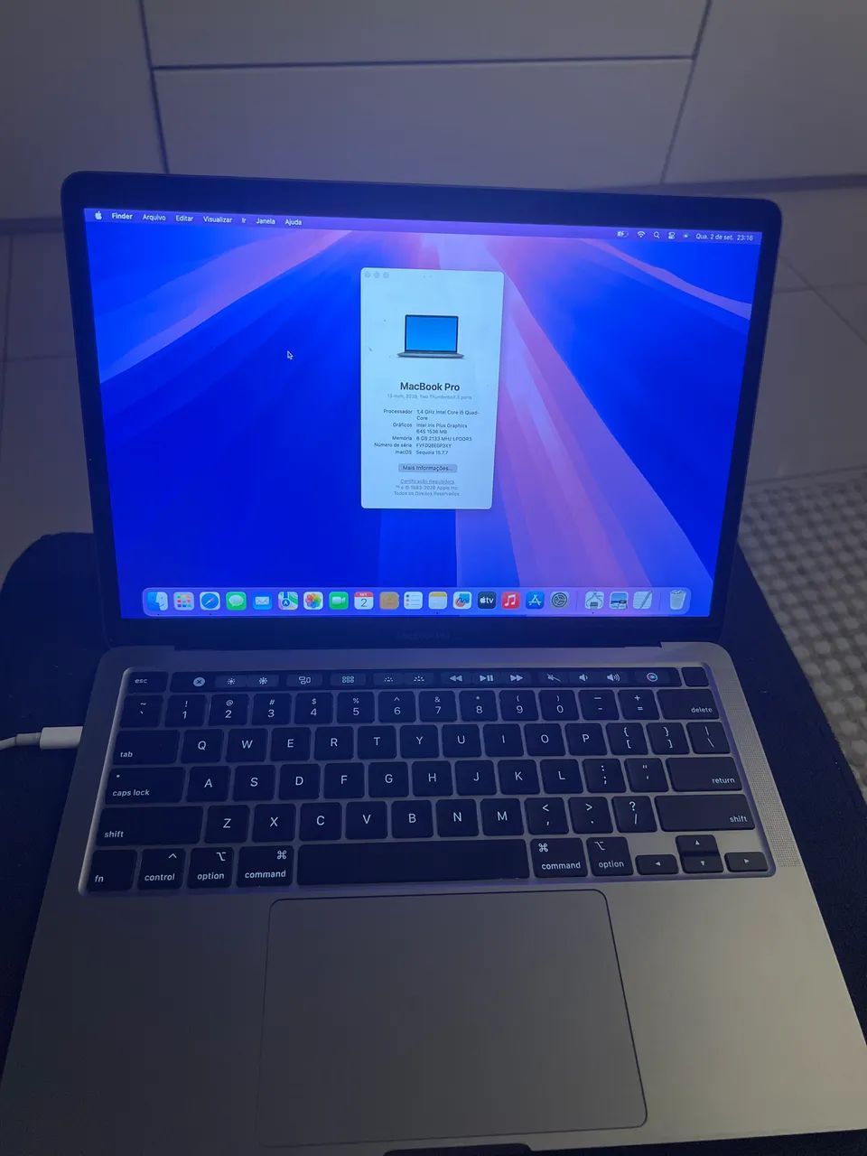 MACBOOK PRO 2020 - EXCELENTE COM TOUCHBAR