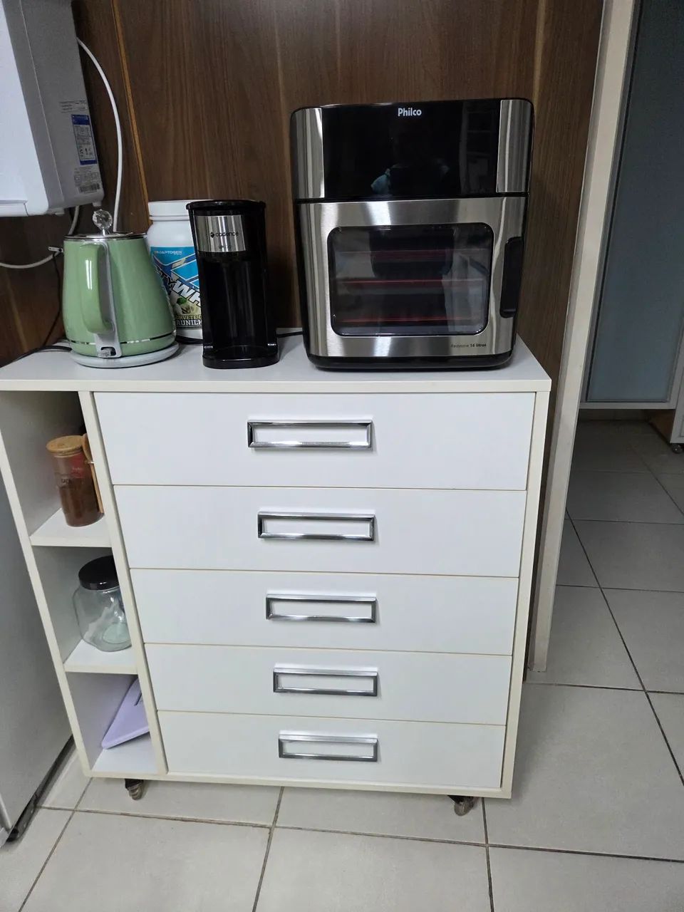 Comoda branca