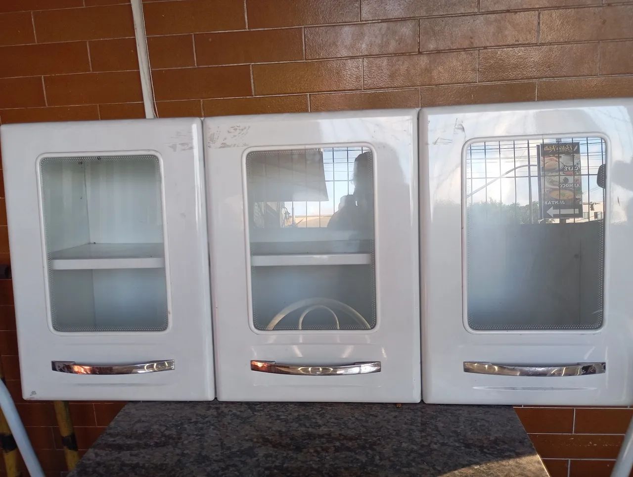 Vendo armário de cozinha e mesa - Foto 4