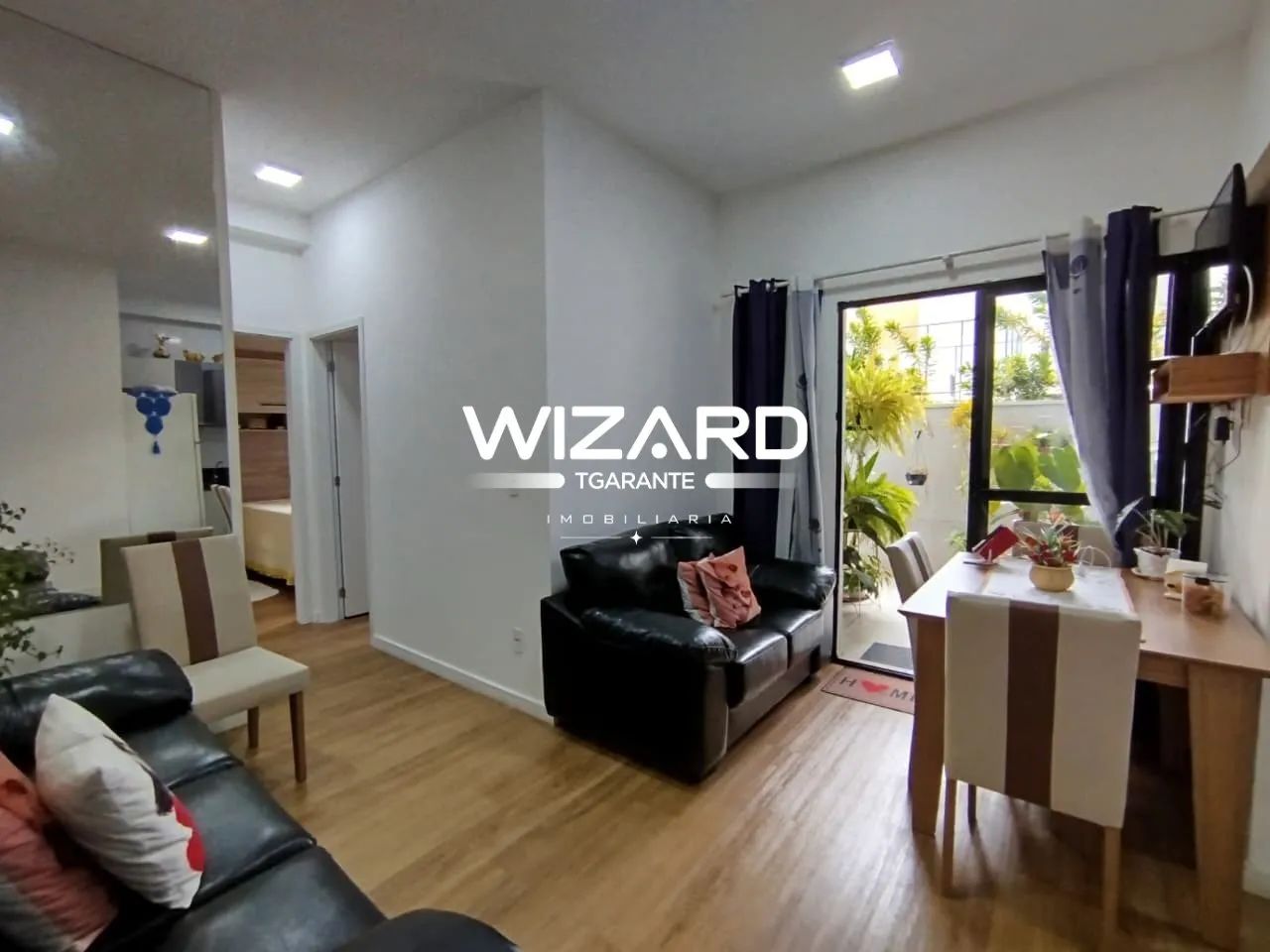 Excelente apartamento com 60 m² de área útil e uma sacada ampla e diferenciada - Foto 2