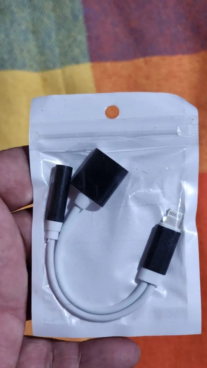 adaptador para iphone, pode gravar ouvir e carregar ao mesmo tempo - Foto 4