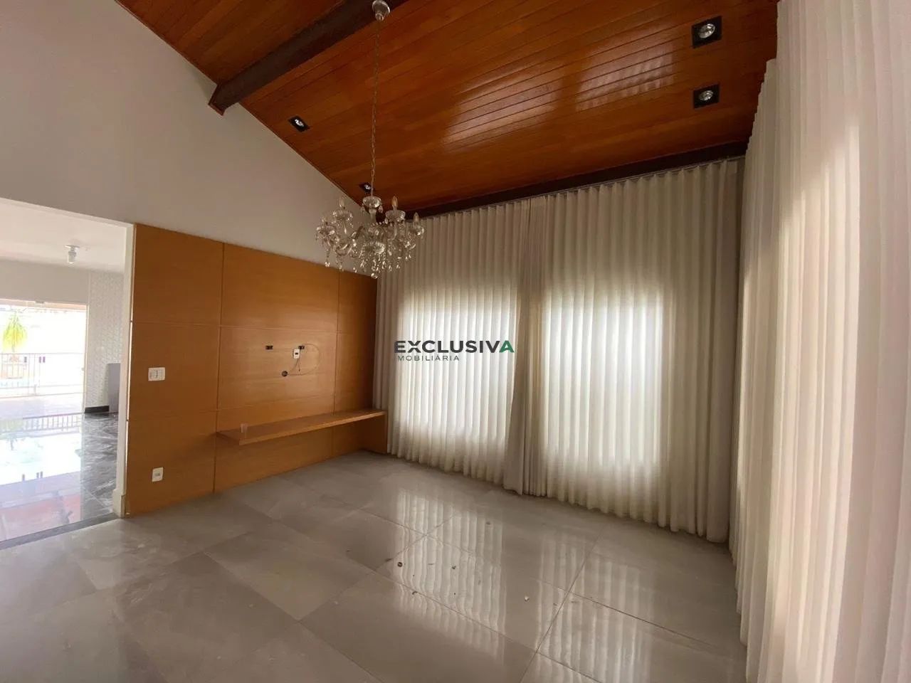 CASA LINEAR COM ESPAÇO GOURMET E PISCINA - BAIRRO CENTRAL PARQUE - Foto 4