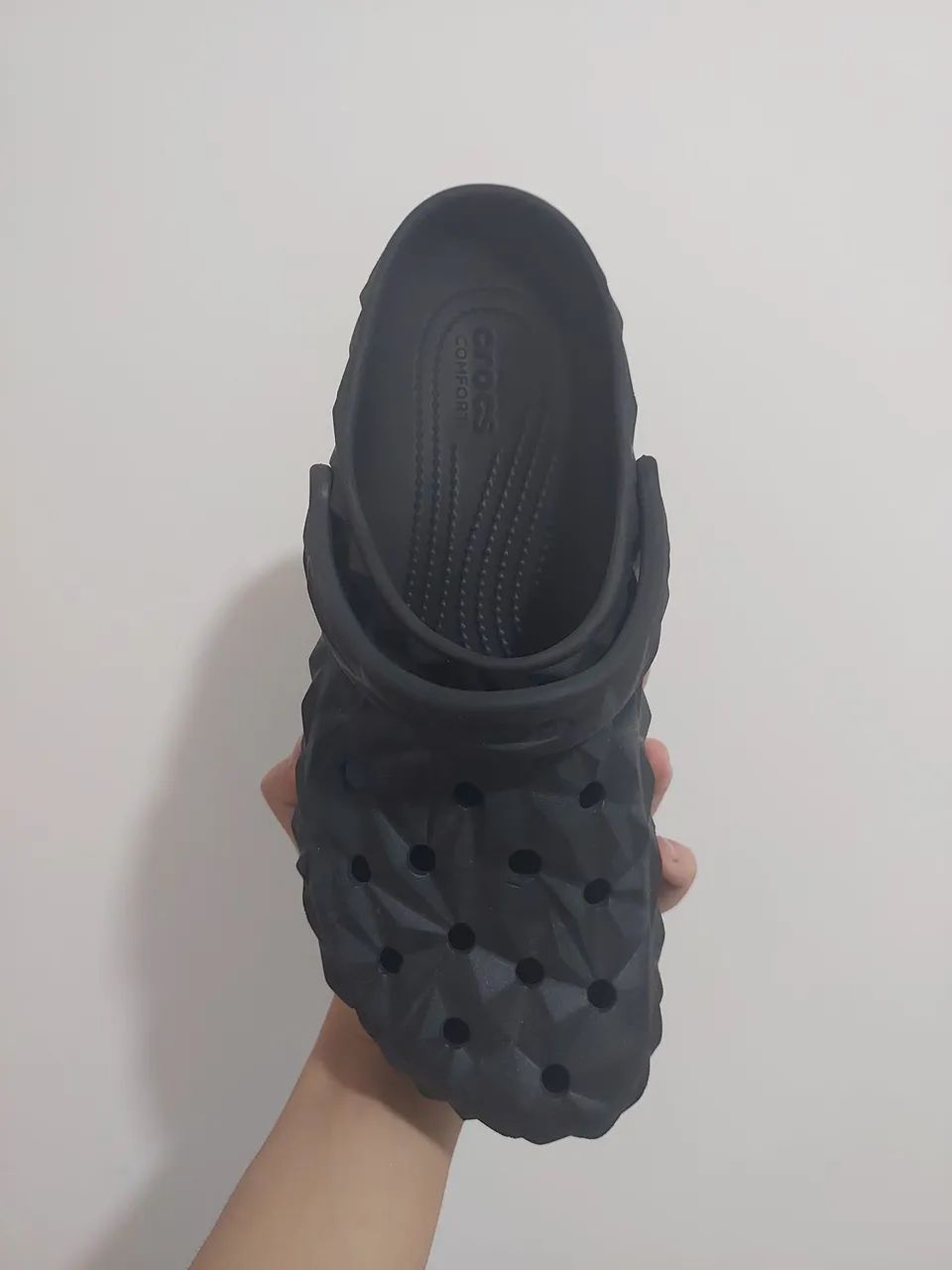 Crocs Geometric Black - Foto 3