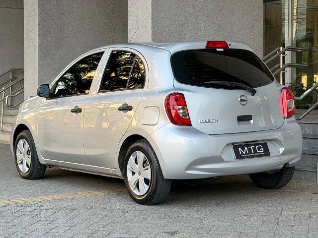 Nissan March S 1.0 12V Flex 5p, foto 5 de 15