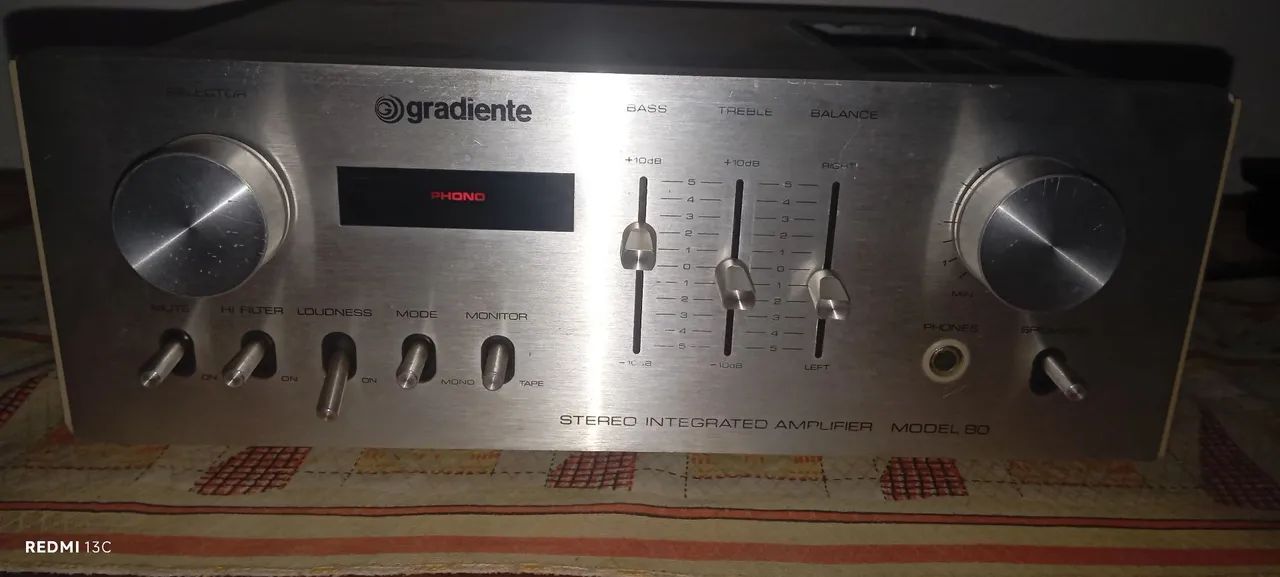 Gradiente Stered Integrated Aplifier modelo 80 - Foto 3