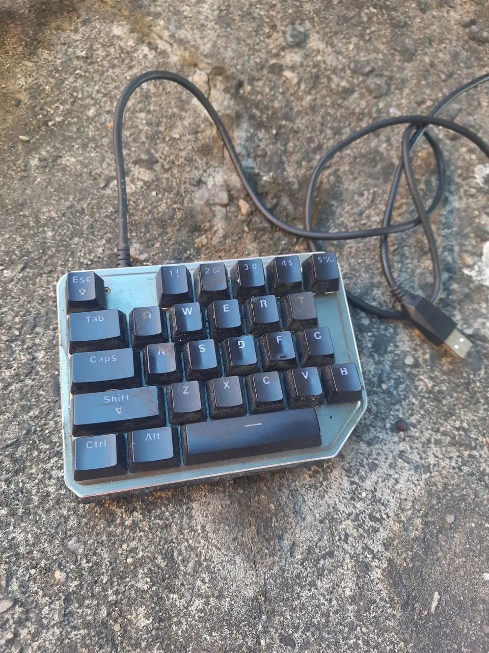 Teclado mecânico k27
