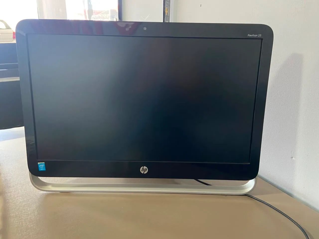 Computador HP Pavilion 23 All-in-One.
