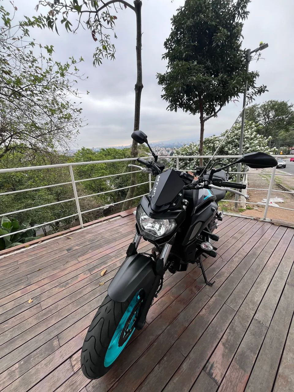 MT 07 2025 baixo km 