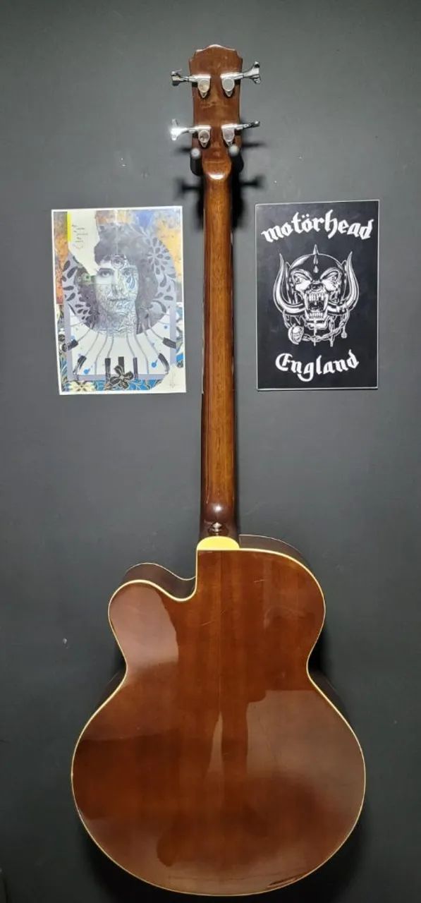 Baixo elétrico acústico benson
