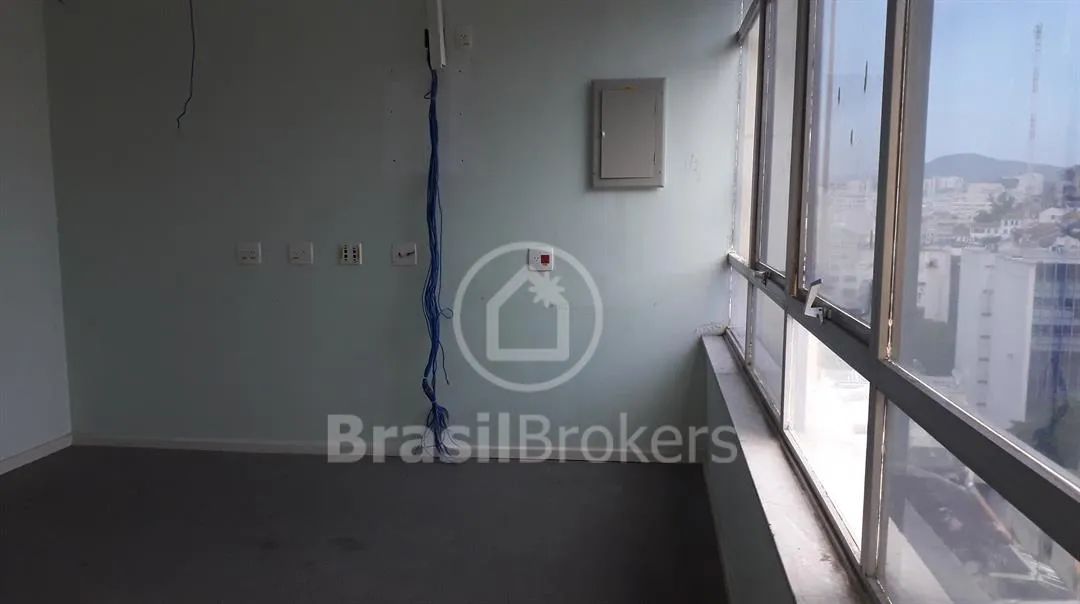 Sala comercial de 160m² com 3 vagas com localização privilegiada! - Foto 3