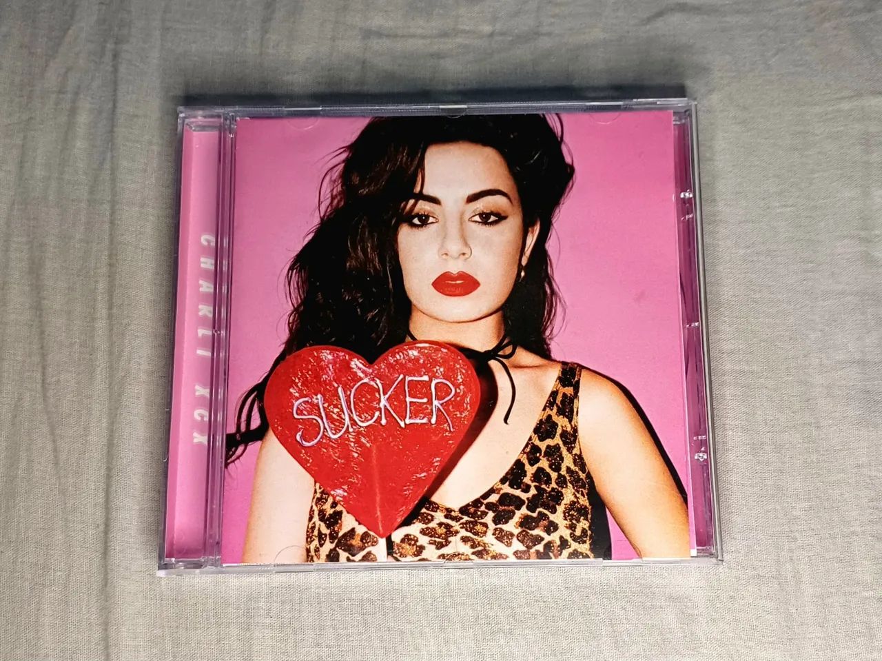 CD Charli XCX - Sucker