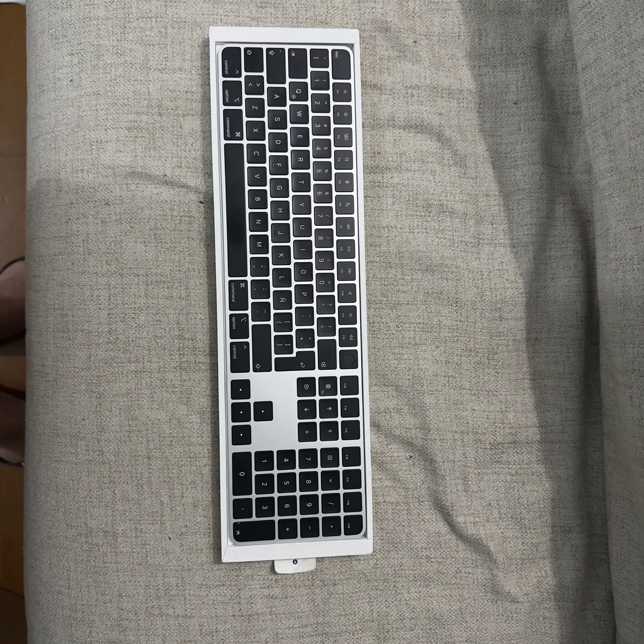 Magic Keyboard Apple com Touch ID - Pouco Usado
