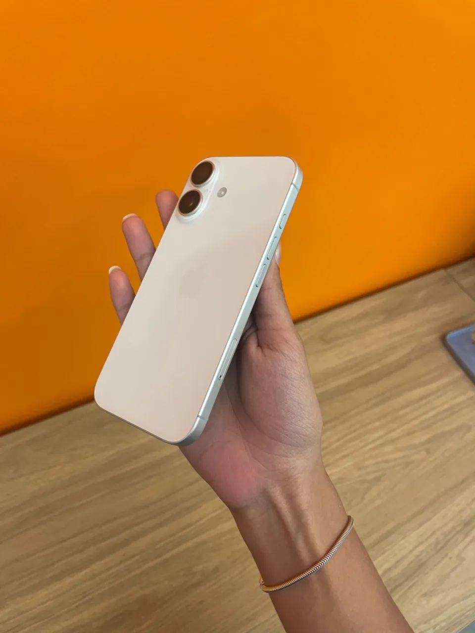 Vendo iPhone 16  - Foto 5