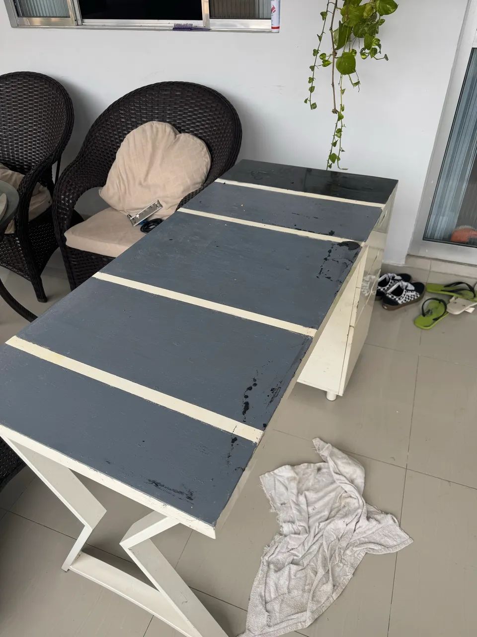 MESA ESCRIVANINHA DE MADEIRA RESISTENTE A ÁGUA 