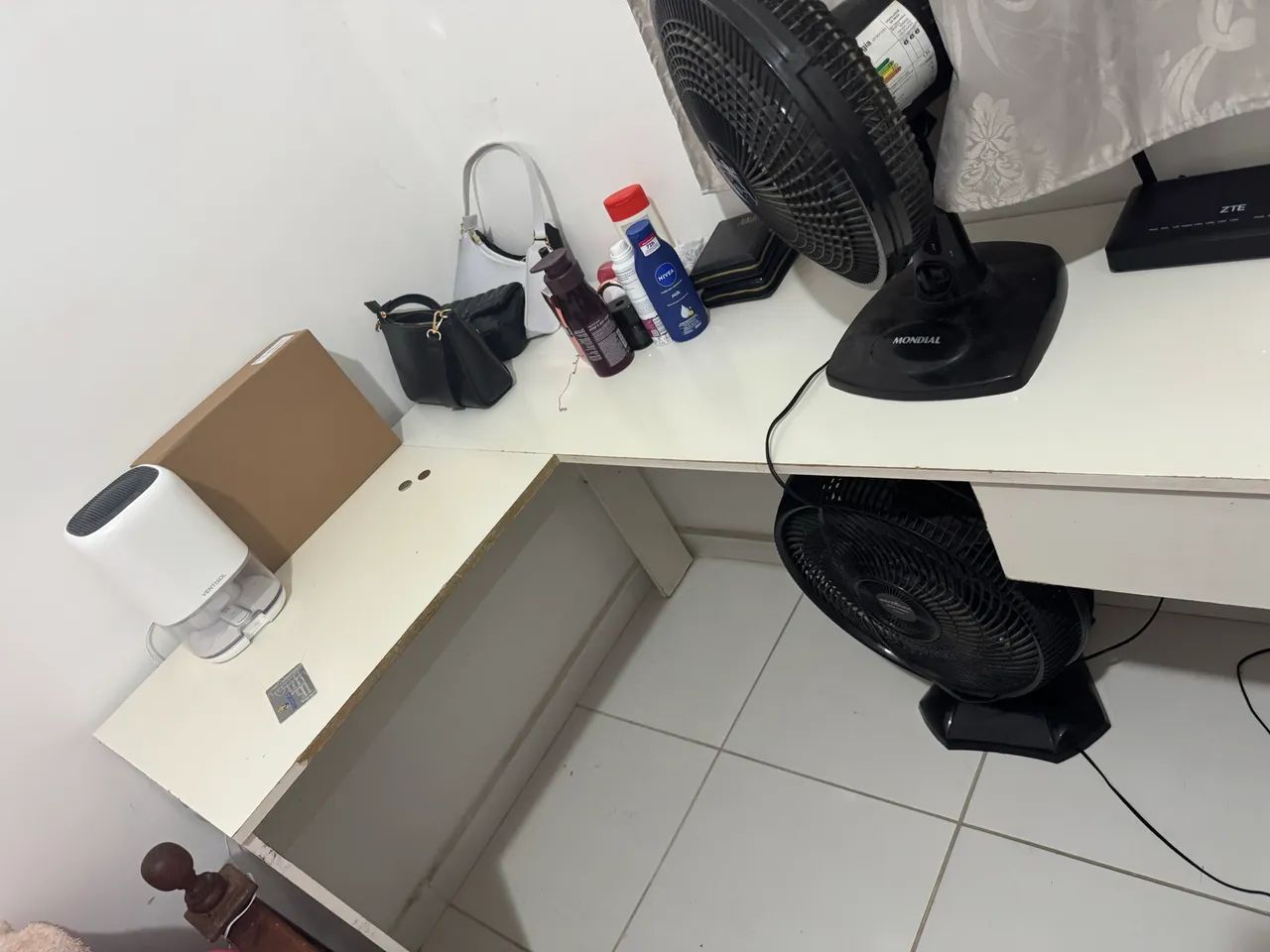 Escrivaninha  - Foto 2