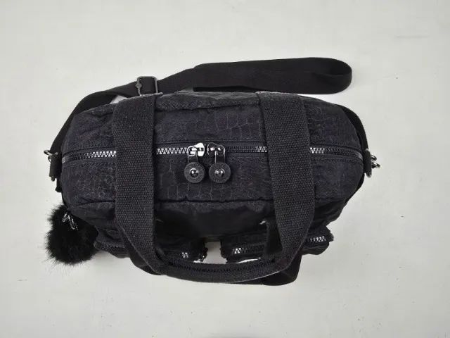 Bolsa De Ombro Kipling Defea 5 Bolsos Externos Original - Foto 2