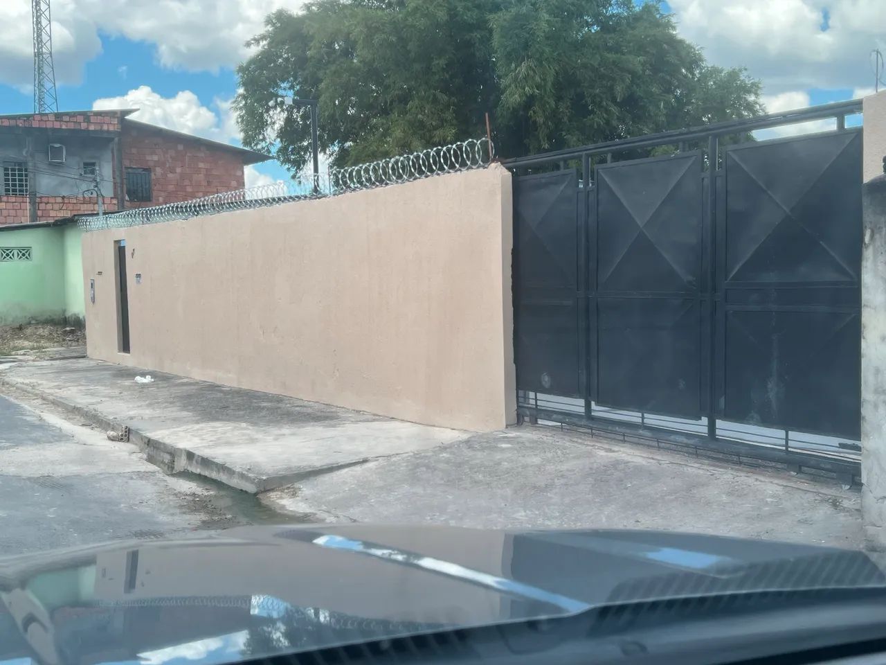 Vendo casa com muito terreno .  - Foto 2