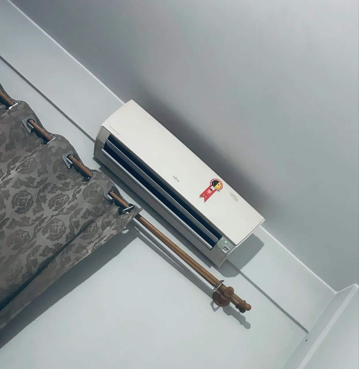 Ar condicionado Fujitsu 9000 BTU Inverter - 220V - Foto 5