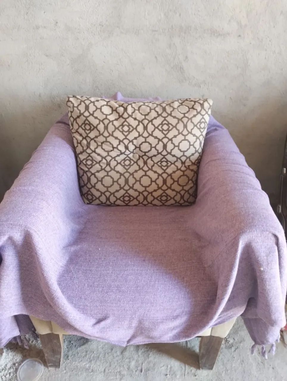 Sofá de 2 lugares e duas poltronas de 1 lugar - Foto 2