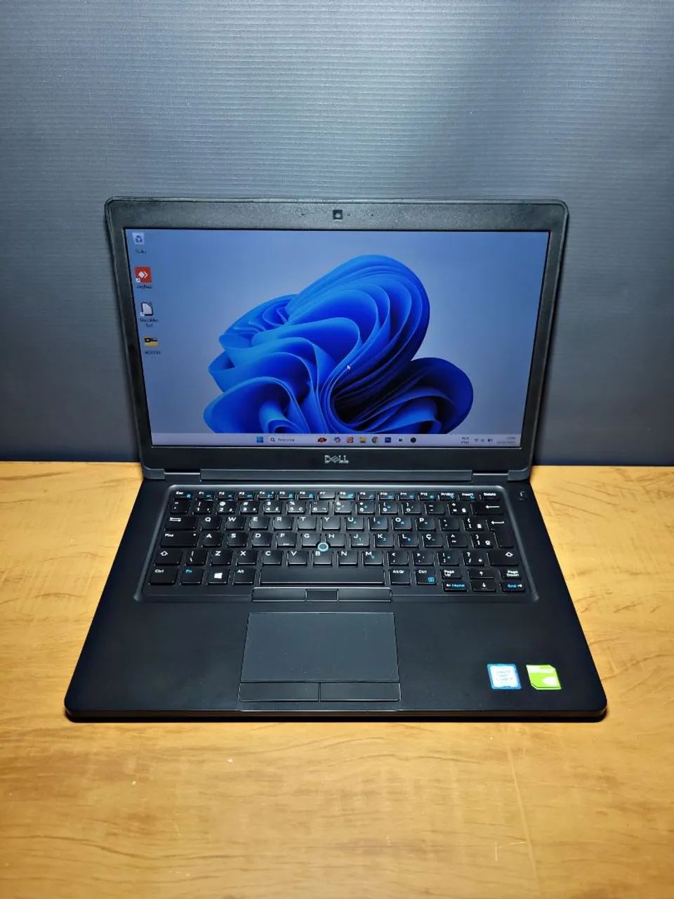 Dell Latitude 5490 Core i7 8650U | Nvidia MX130 | 16GB RAM | SSD