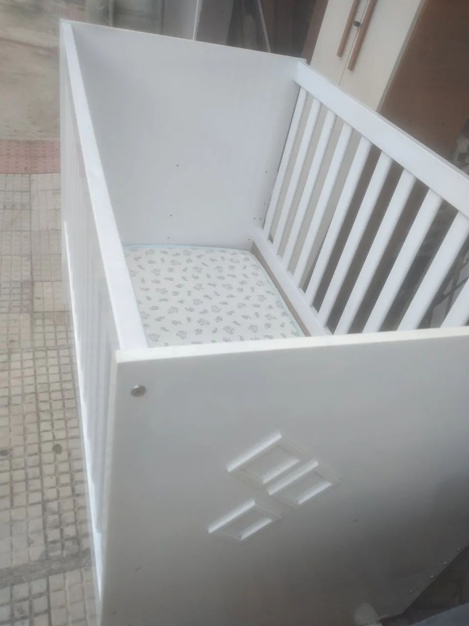 Berço/ cama / colchão 