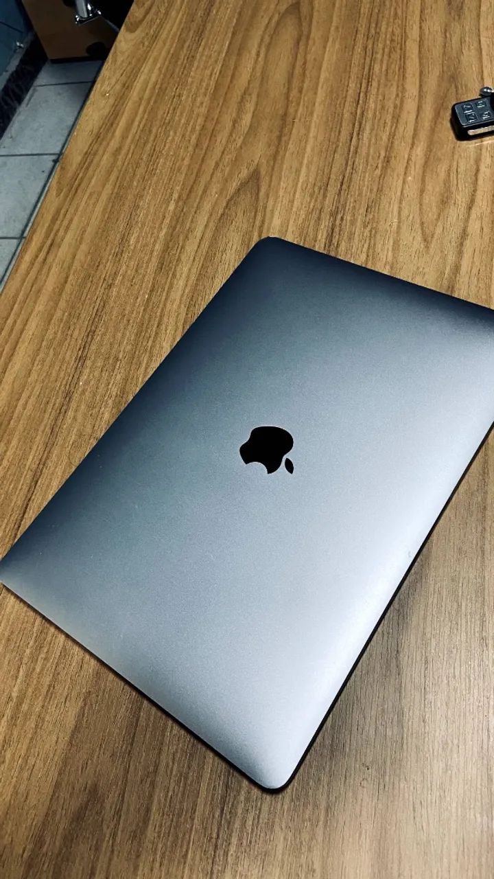 Macbook Pro m1 2020 256GB 8GB ram (TELA COM DEFEITO) 83% de bateria  - Foto 4