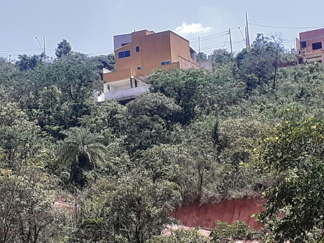 Troco ,terreno em veículo 