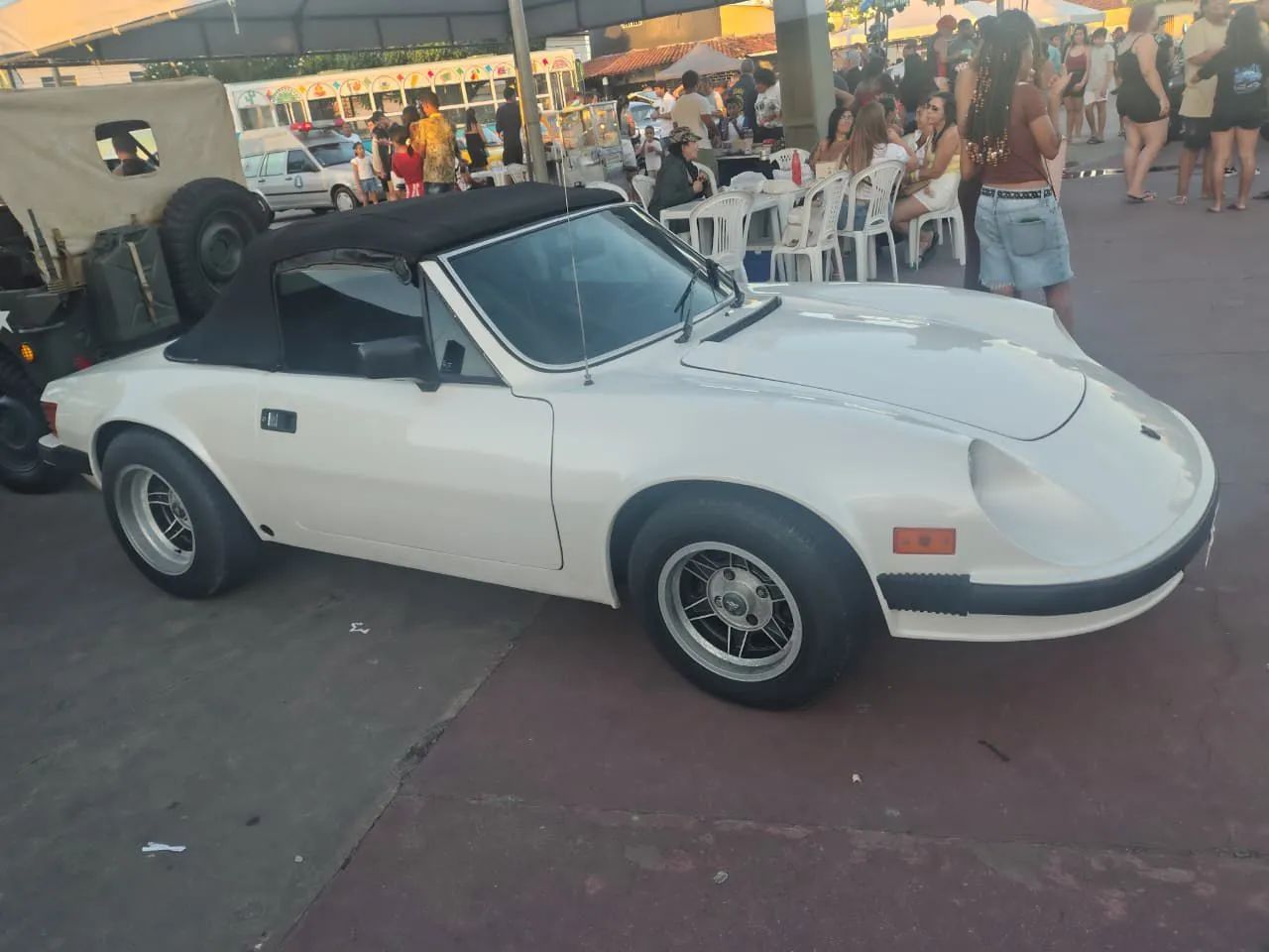 Puma GTC 1.6 Conversivel 8V Gasolina 2P Manual 1982