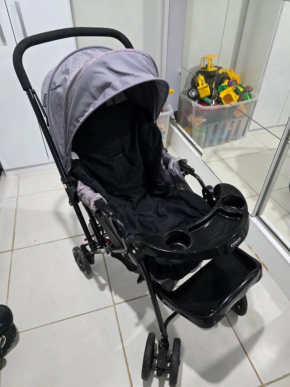 Carrinho de bebê cosco
