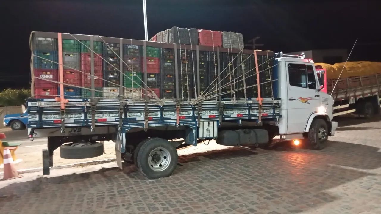 ? Mercedes 710 2011 2012 - Foto 5