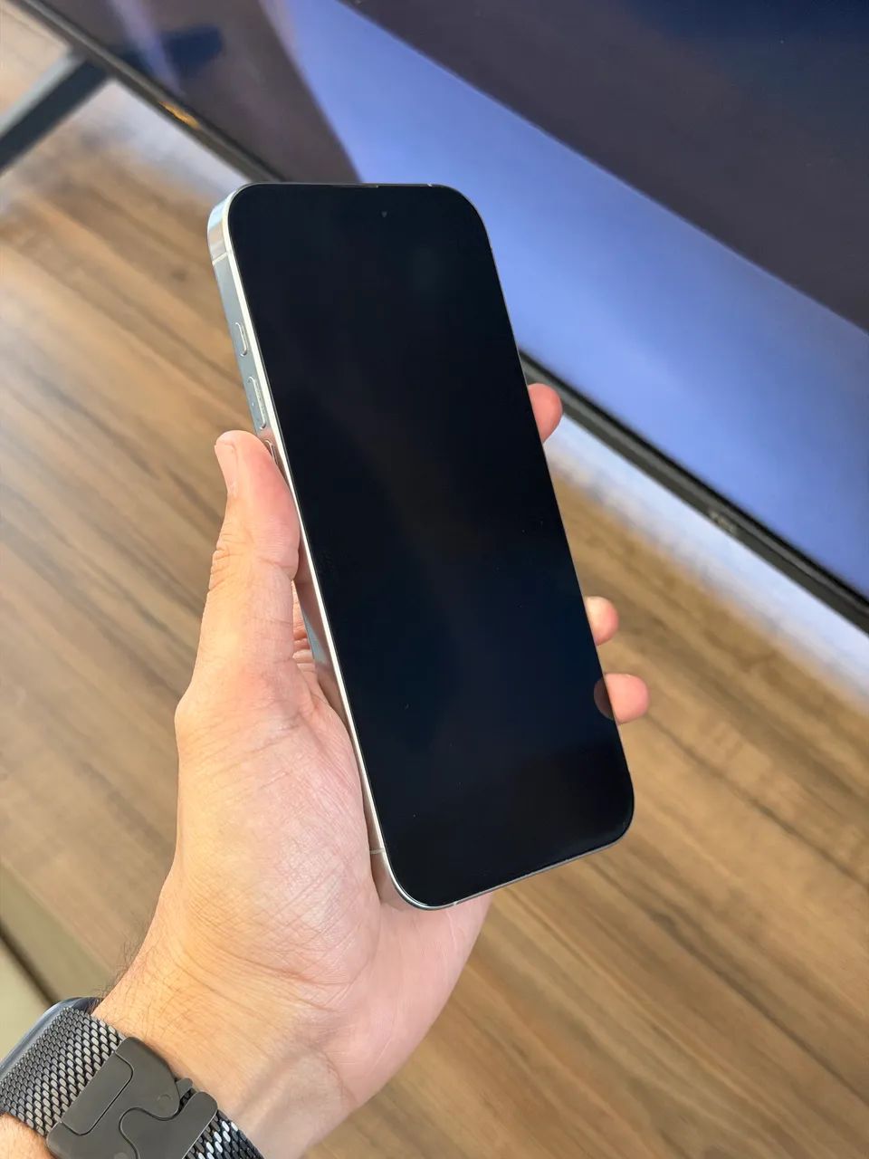 iPhone 16 Pro Max 256gb Titânio Branco Garantia - Foto 5