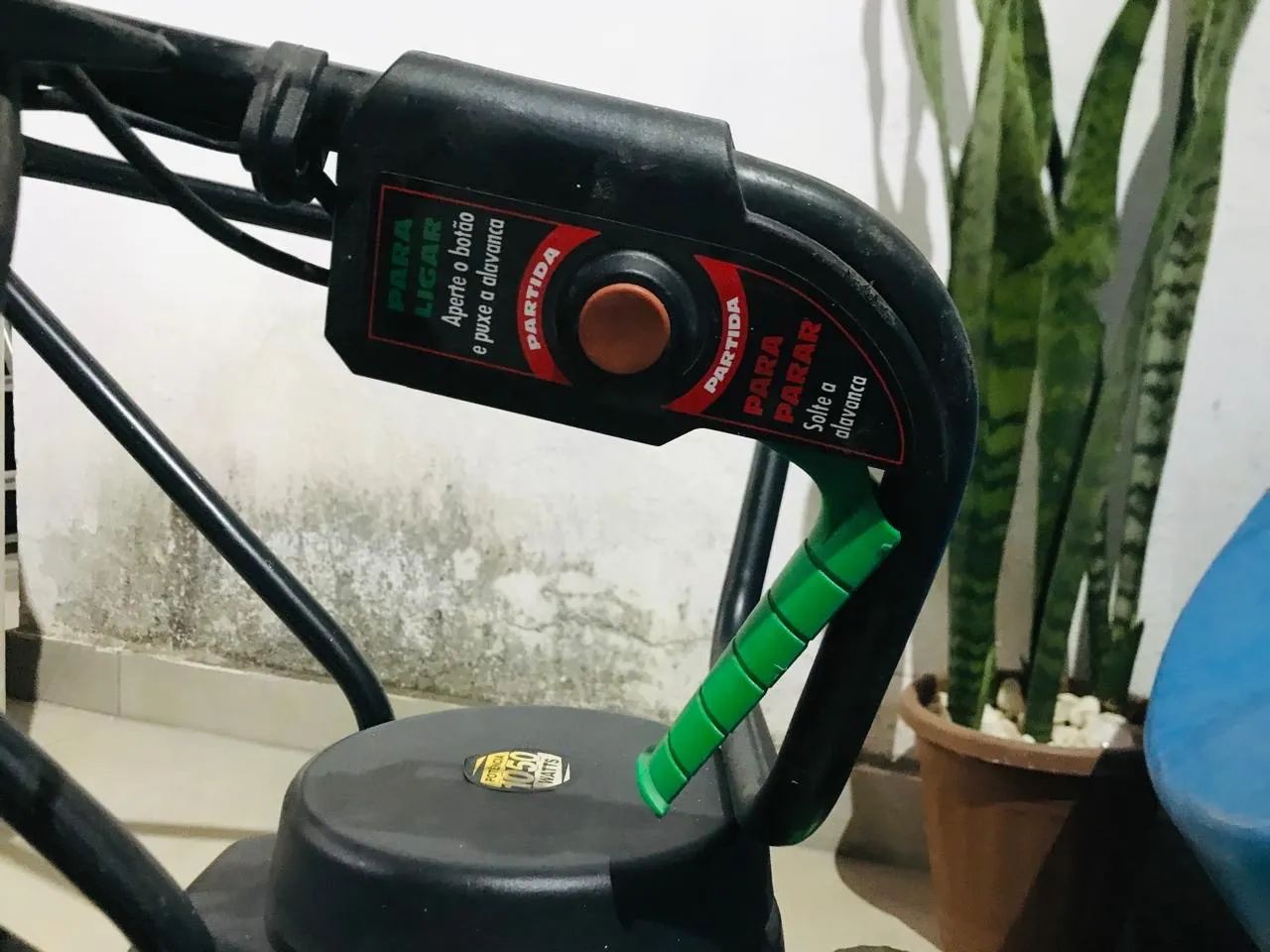 Máquina cortar grama semi nova!  - Foto 3