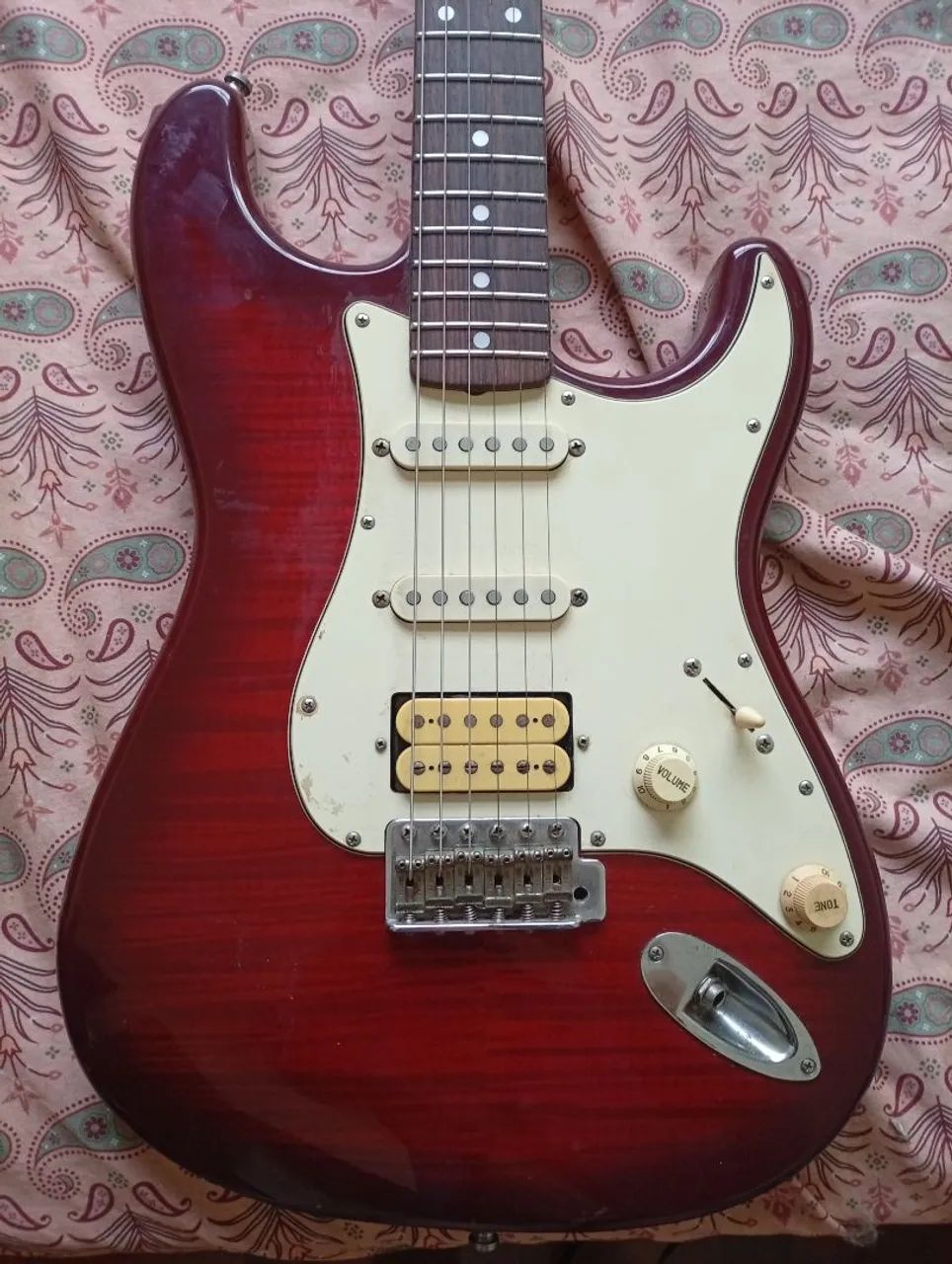 Guitarra Fender Stratocaster HSS Japonesa - Instrumentos musicais