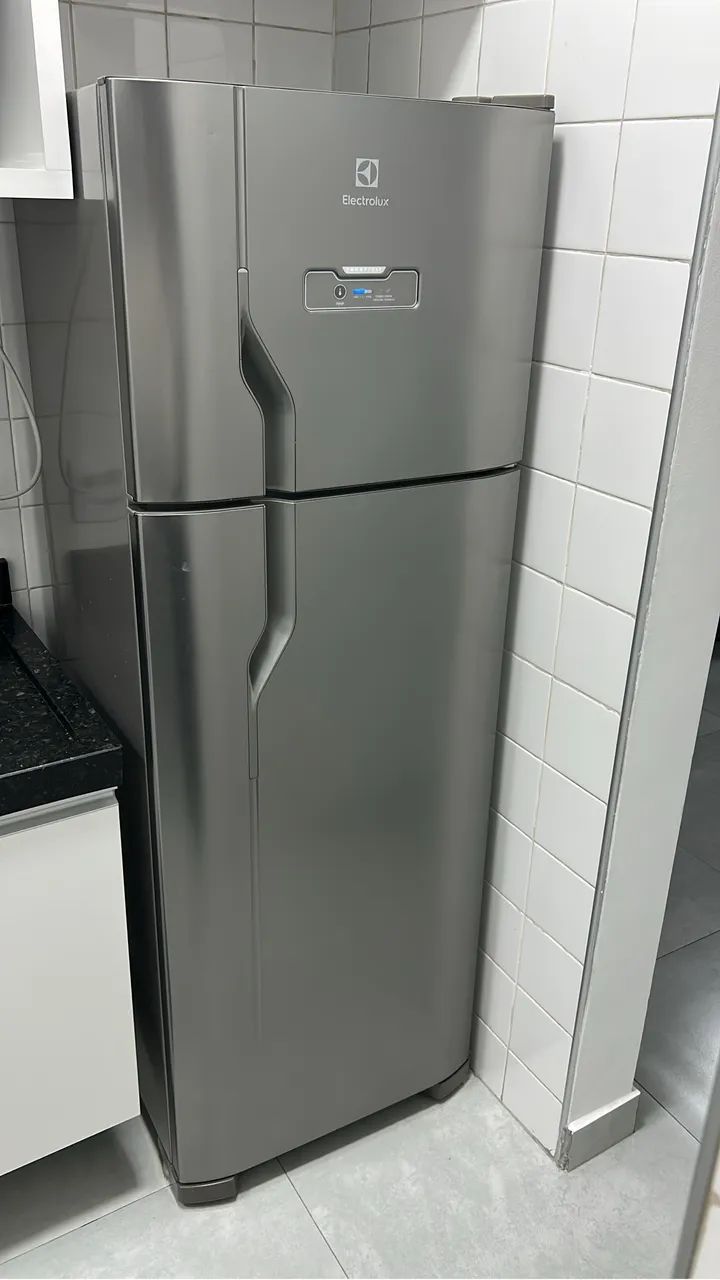 Geladeira Electrolux inox